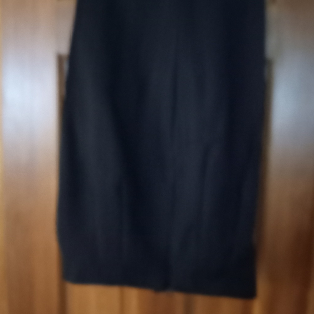HARVE BERNARD SPORT SLACKS SIZE 12. SUBTLE PINSTRIPE